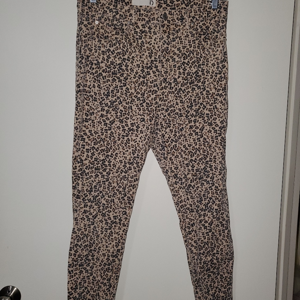 Leopard print jeggings